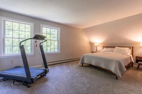 167 Limey Lane Pomfret VT 05053