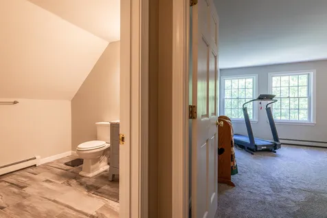 167 Limey Lane Pomfret VT 05053