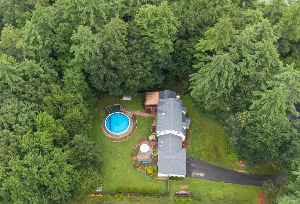30 Beebe Lane Merrimack NH 03054