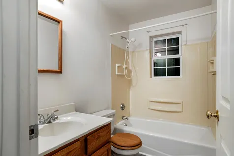 42 Shindagan Road Wilmot NH 03287