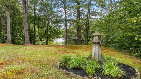 42 Shindagan Road Wilmot NH 03287
