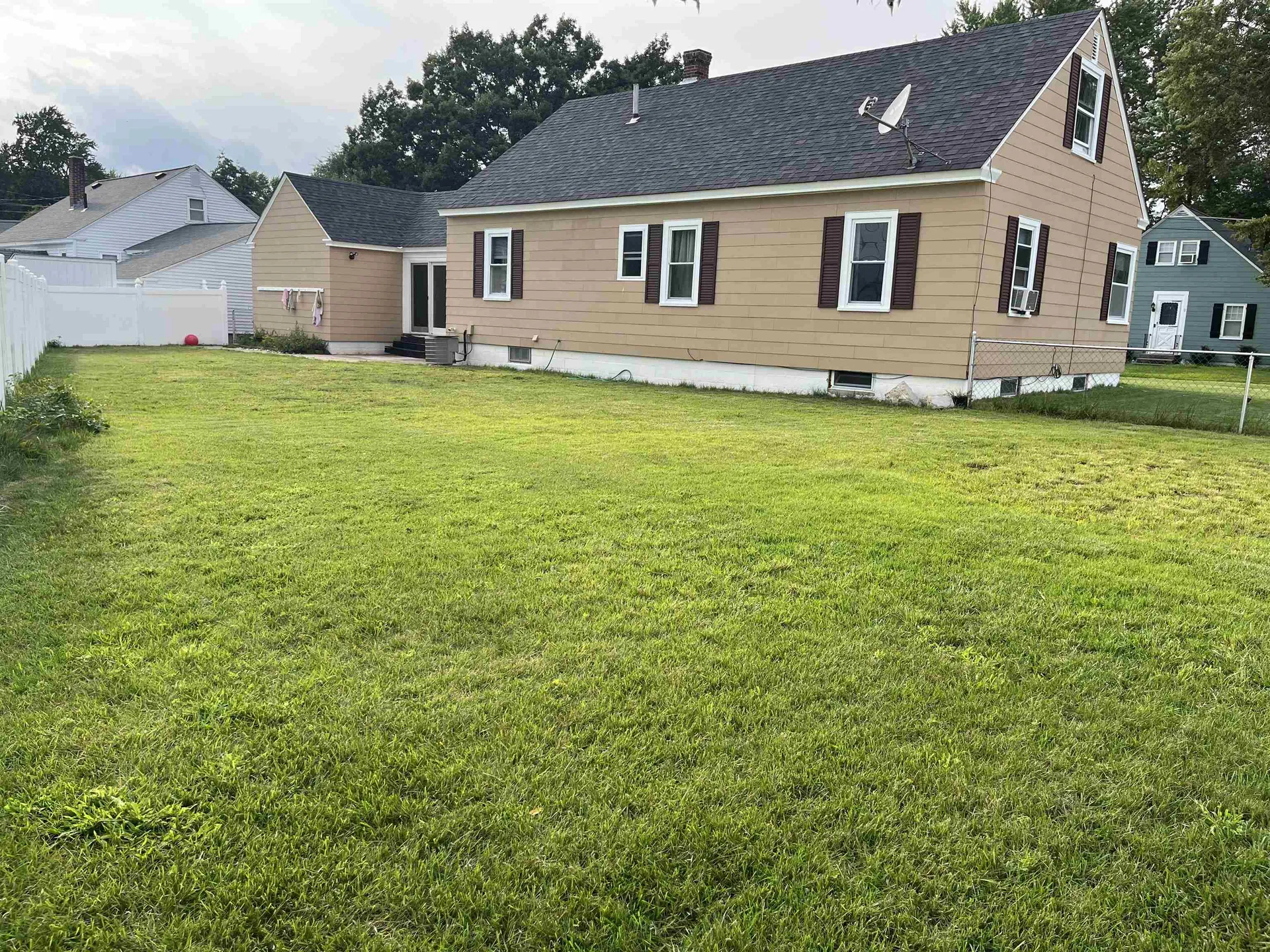 7 Blanchard Street Nashua NH 03060