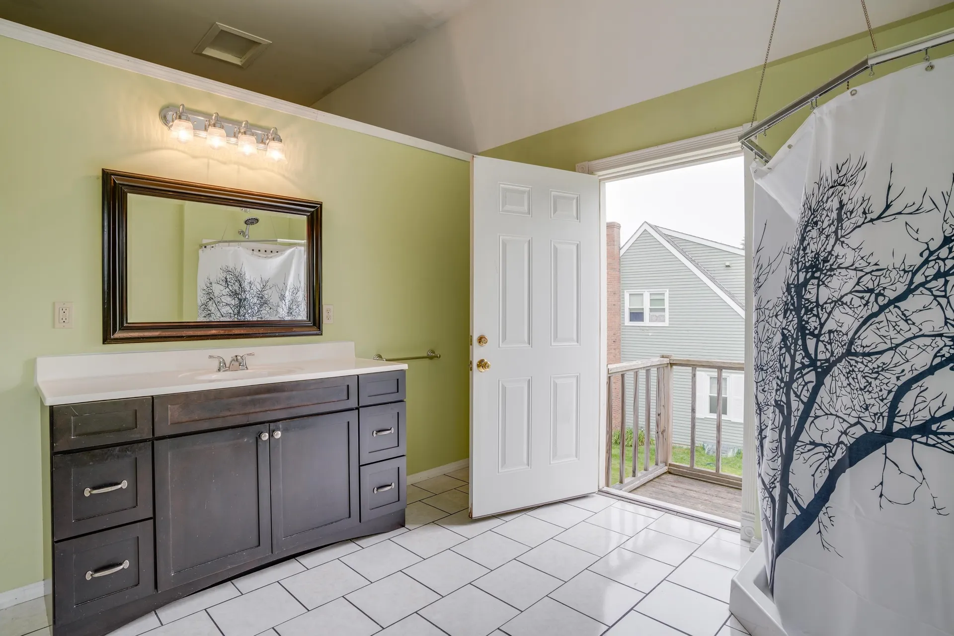 15 Clover Drive Essex VT 05452