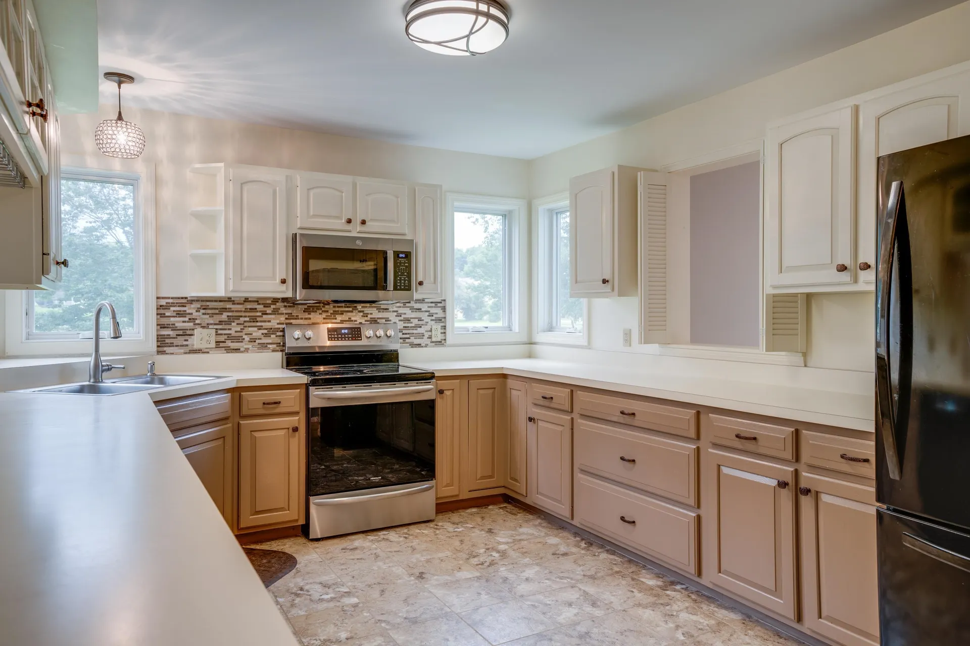 15 Clover Drive Essex VT 05452