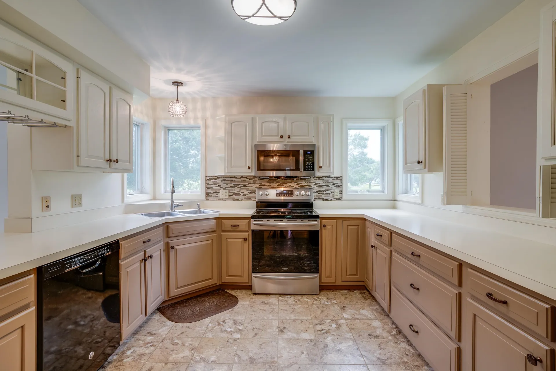 15 Clover Drive Essex VT 05452