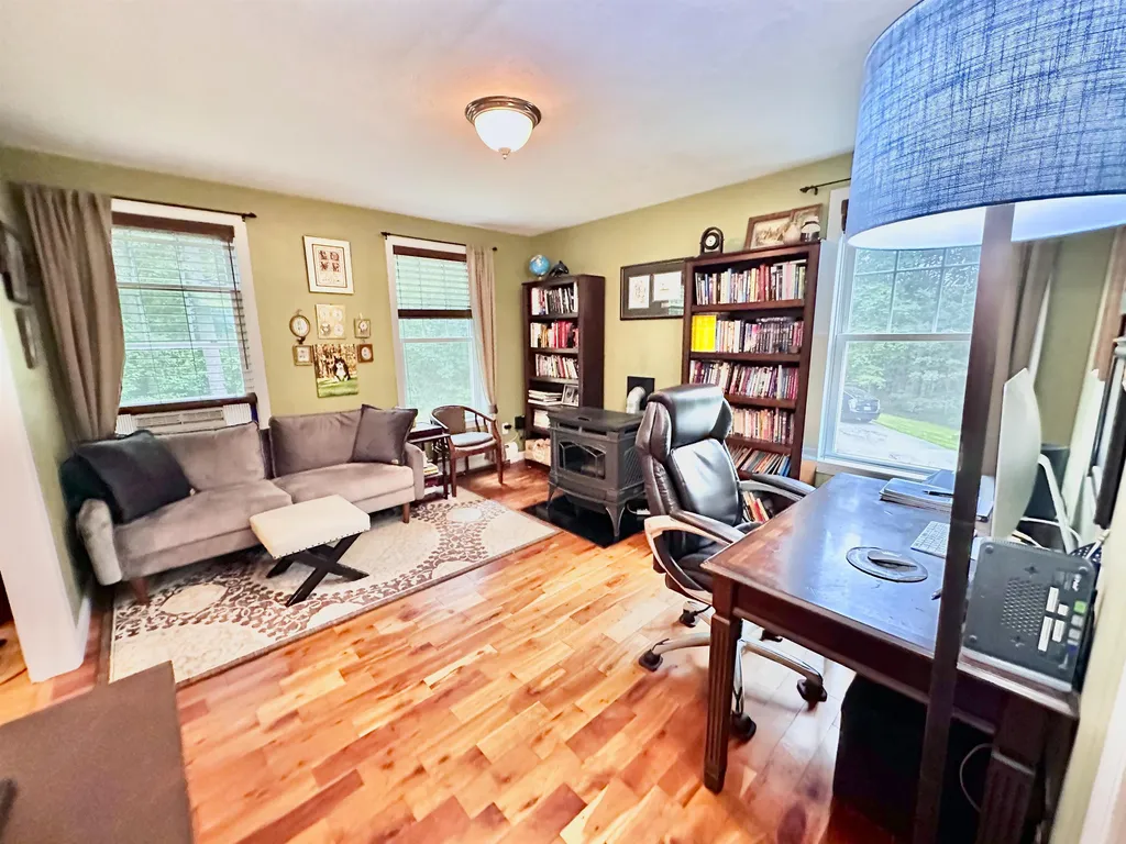 33 Snell Road Lee NH 03861-6717