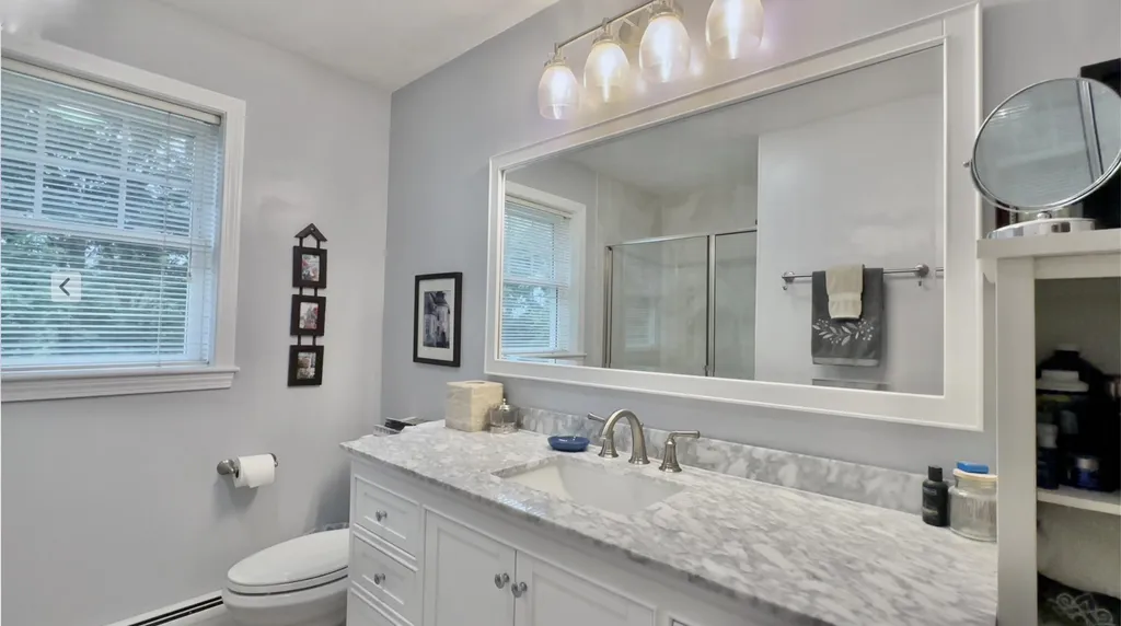 33 Snell Road Lee NH 03861-6717