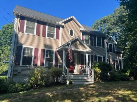 33 Snell Road Lee NH 03861-6717