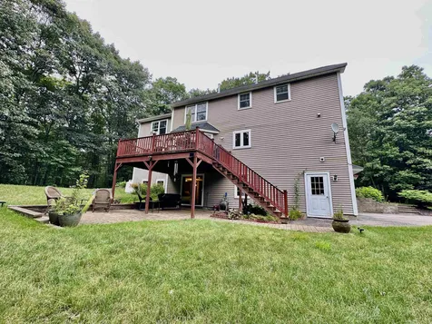 33 Snell Road Lee NH 03861-6717