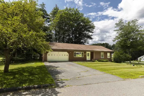 42 Cottage Circle Lebanon NH 03784