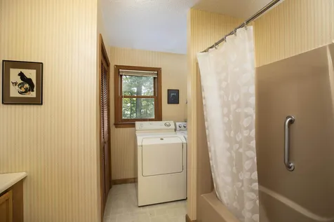 42 Cottage Circle Lebanon NH 03784