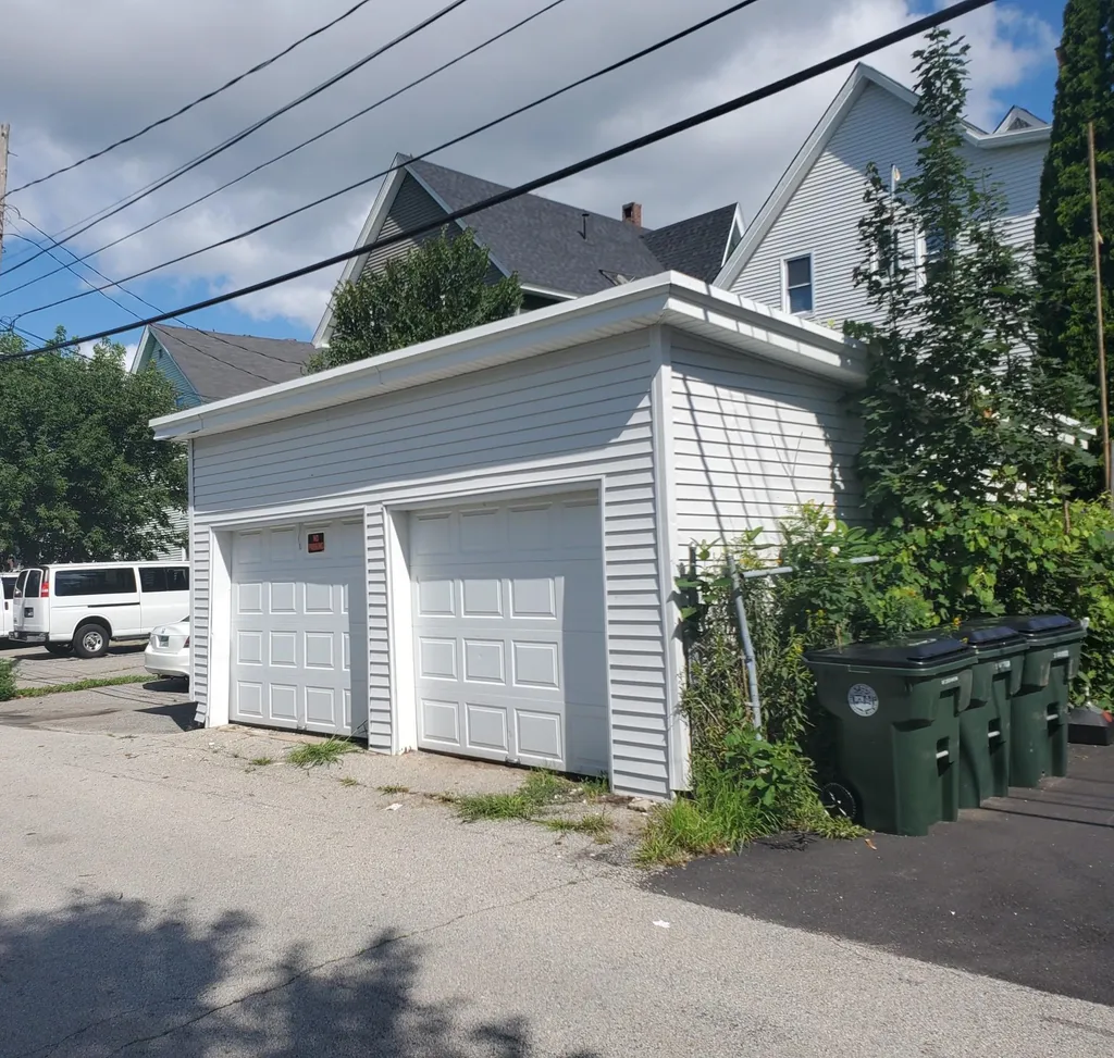 243 Auburn Street Manchester NH 03103