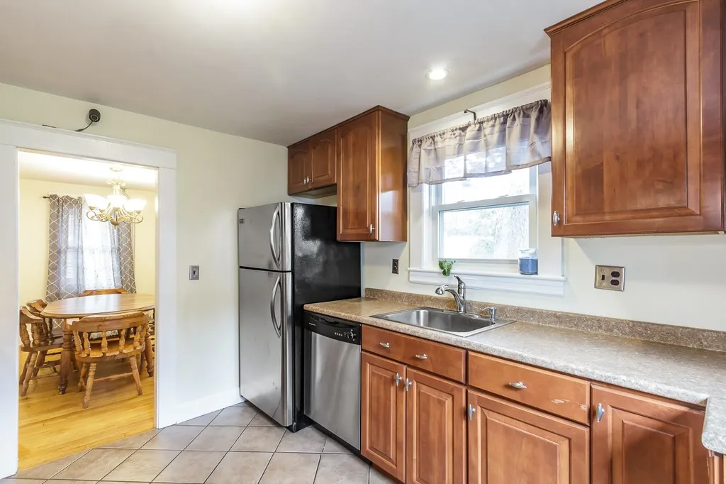 23 King Street Nashua NH 03060