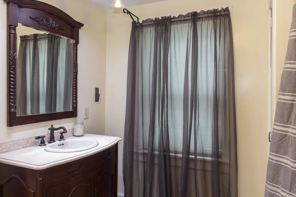 23 King Street Nashua NH 03060