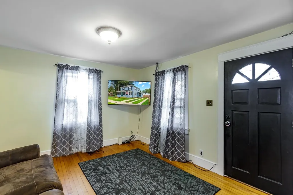 23 King Street Nashua NH 03060