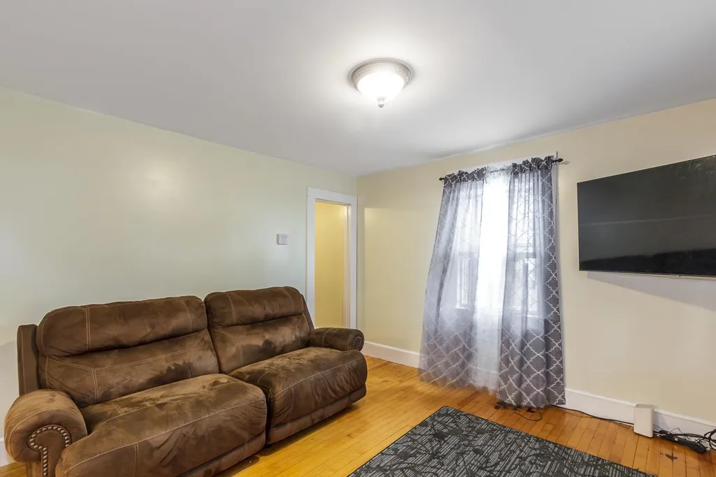 23 King Street Nashua NH 03060