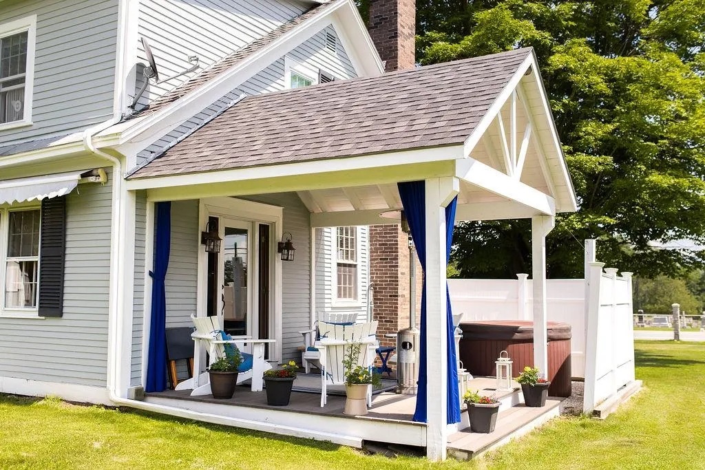 713 Upper Plain Bradford VT 05033