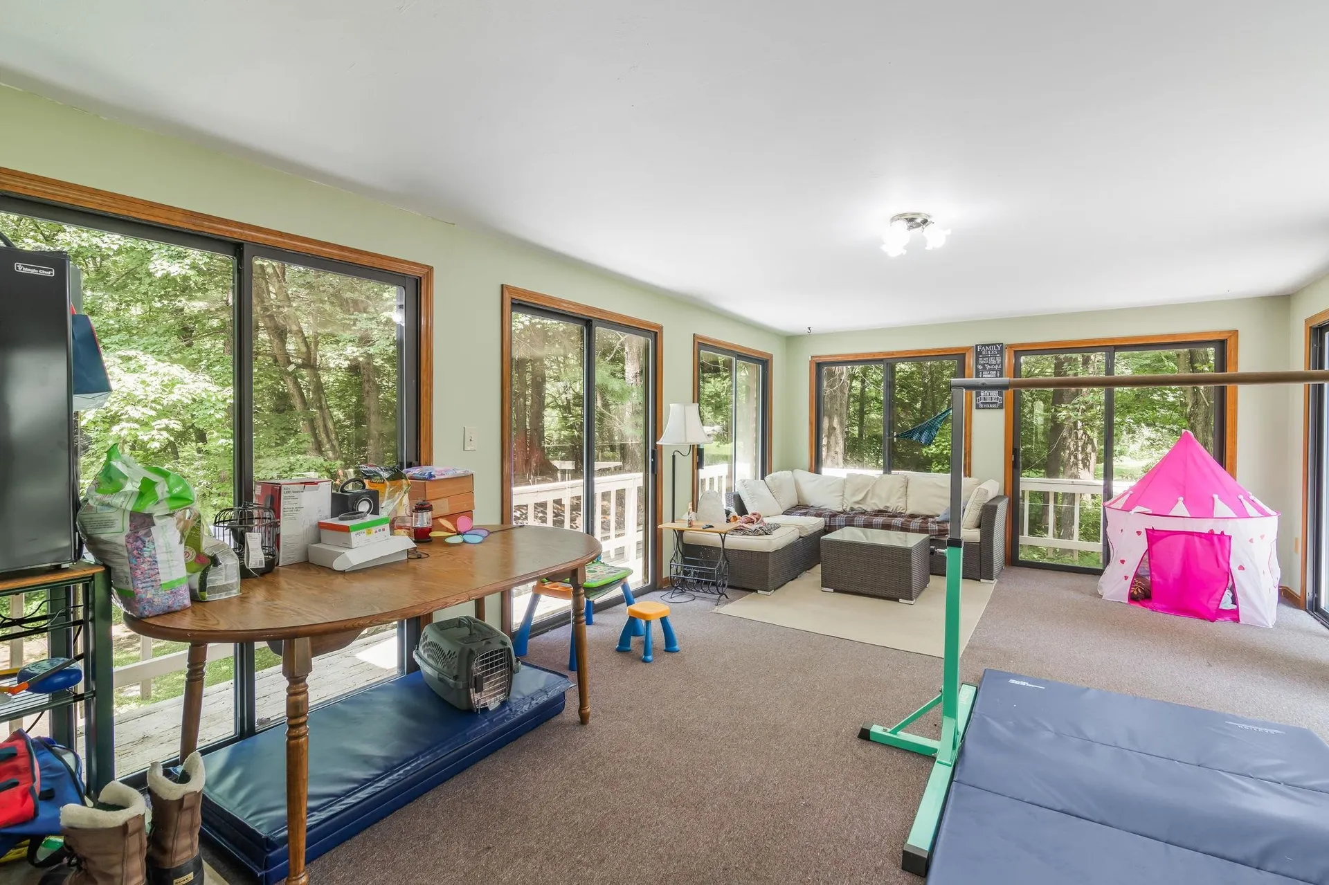 8 Meadowbrook Road Derry NH 03038
