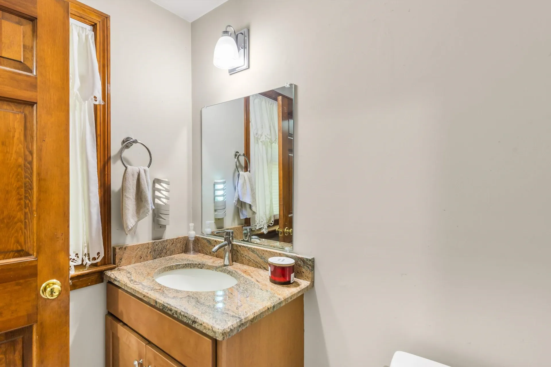 8 Meadowbrook Road Derry NH 03038