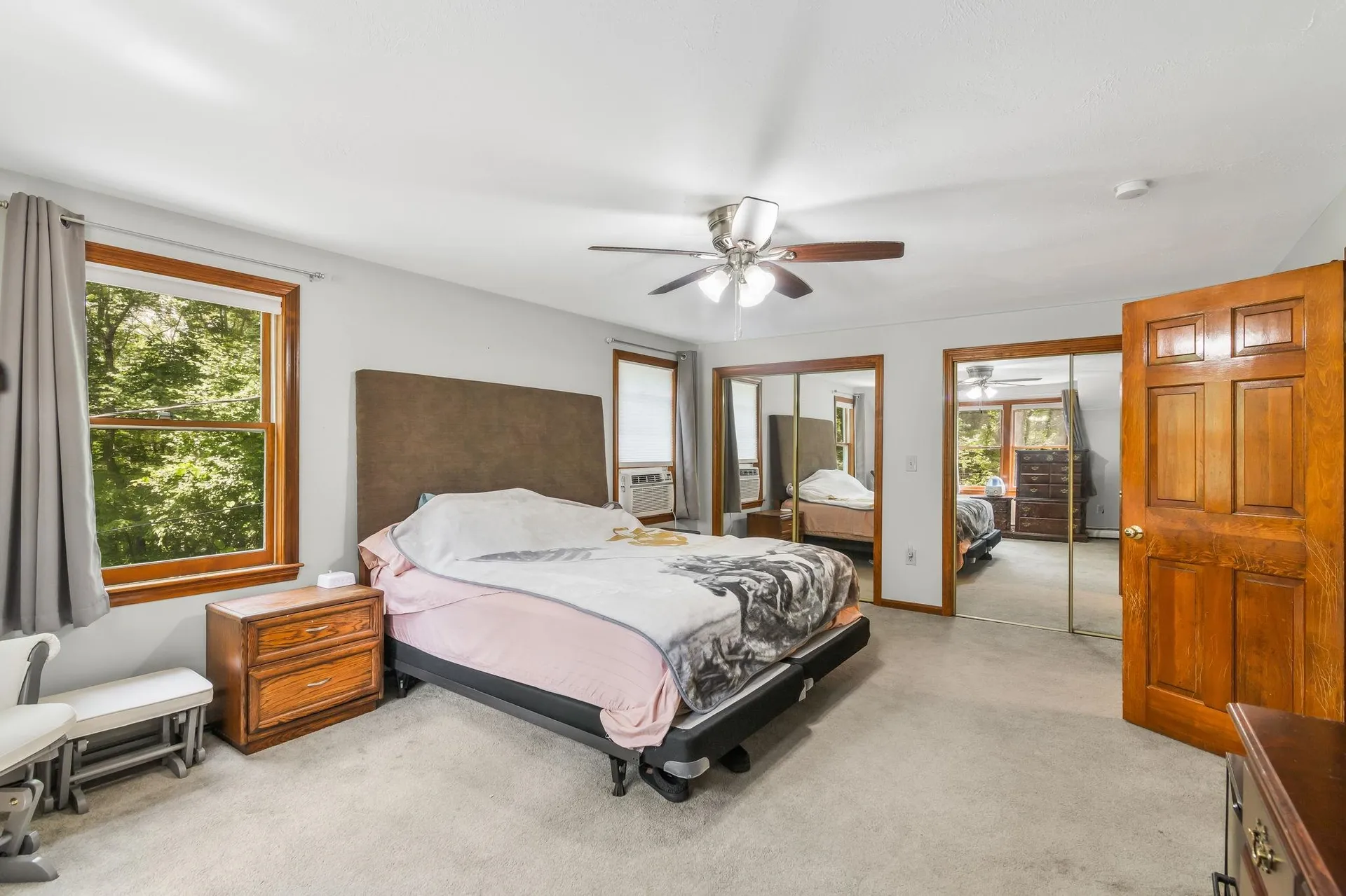 8 Meadowbrook Road Derry NH 03038