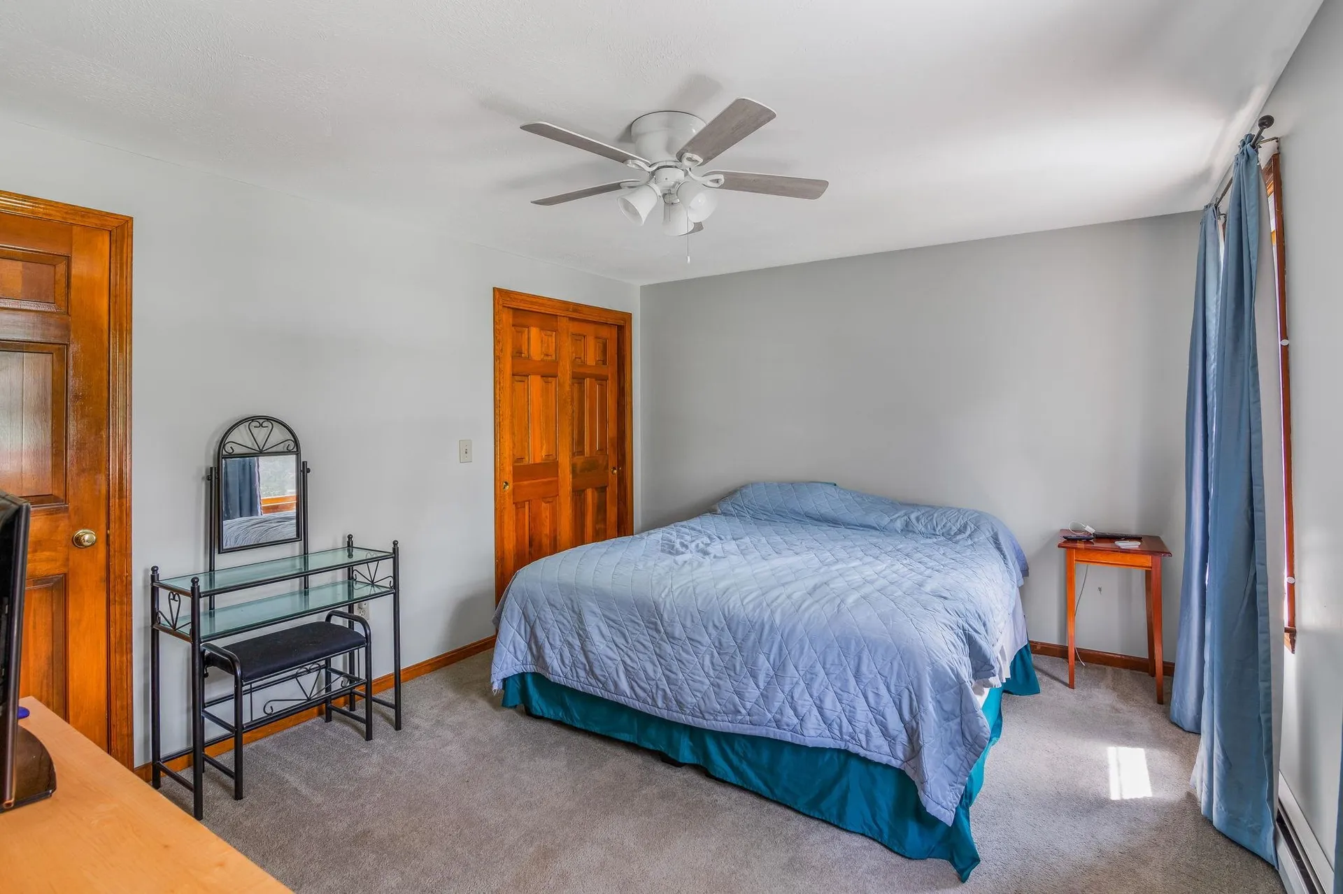8 Meadowbrook Road Derry NH 03038