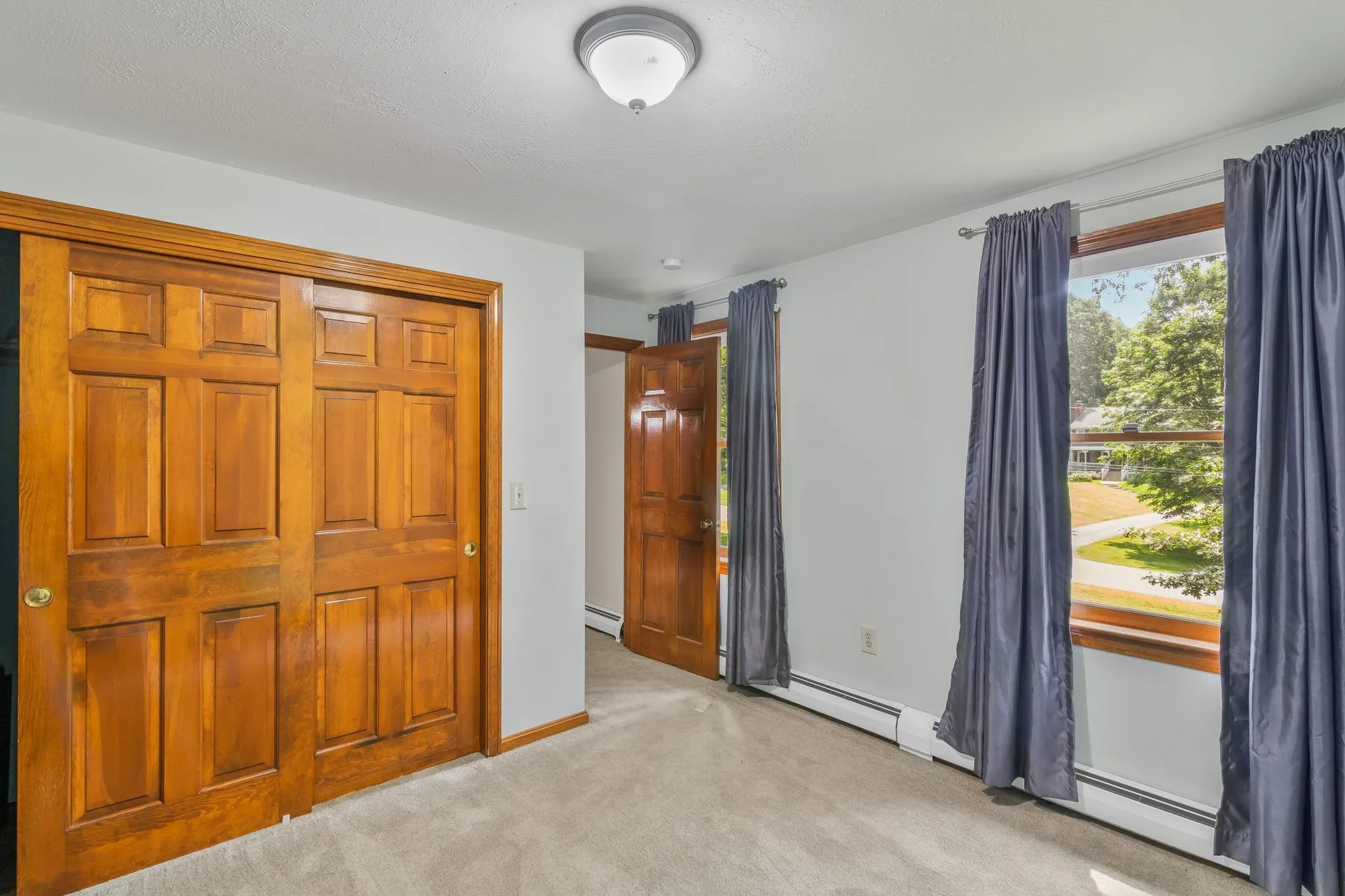 8 Meadowbrook Road Derry NH 03038