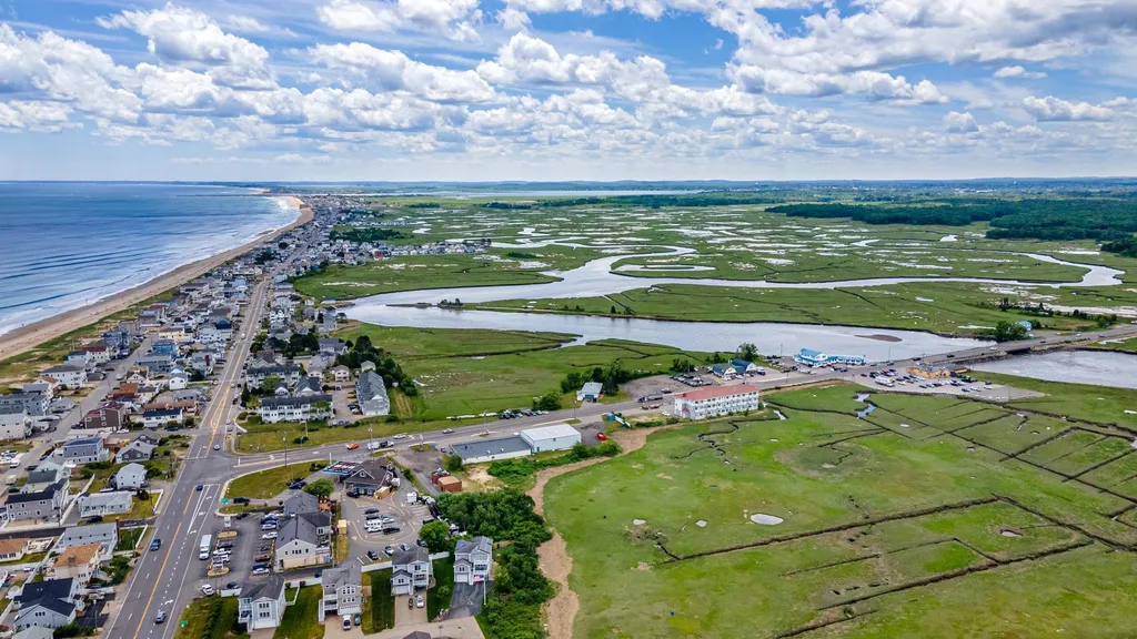 419 State Route 286 Seabrook NH 03874