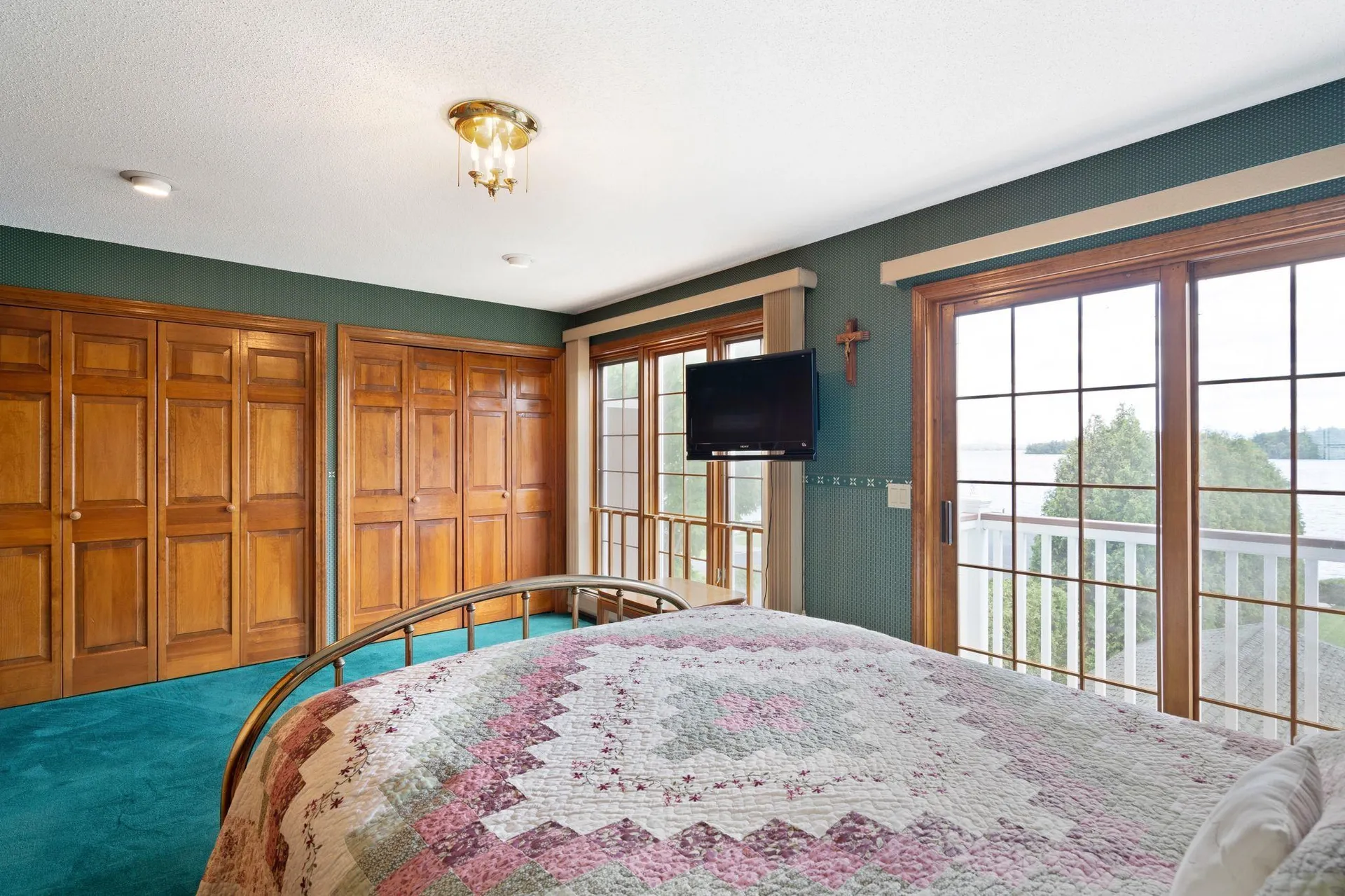 38 Lake Shore Drive Moultonborough NH 03254