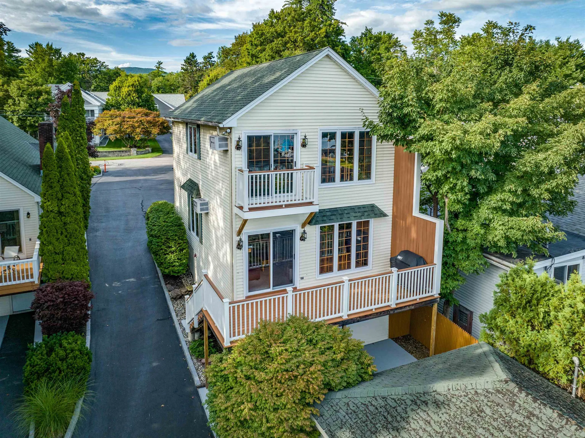38 Lake Shore Drive Moultonborough NH 03254