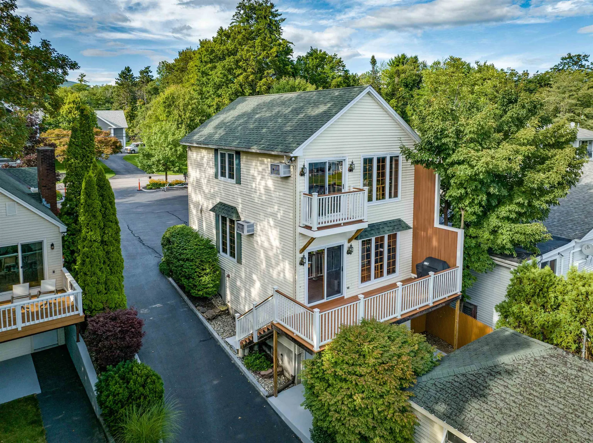 38 Lake Shore Drive Moultonborough NH 03254