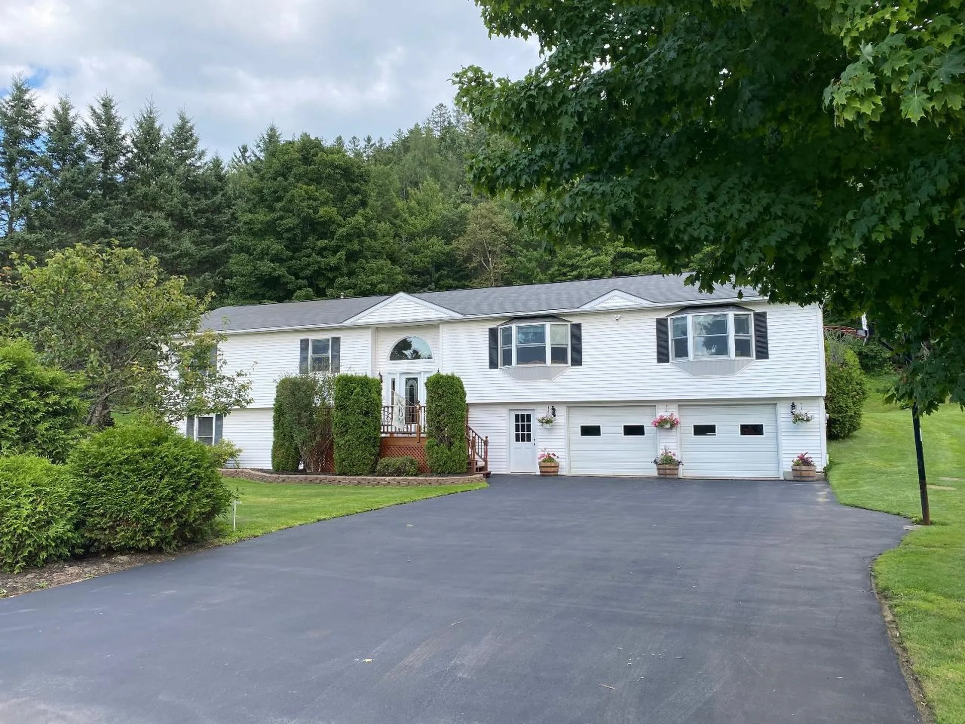 88 Corliss Lane Colebrook NH 03576
