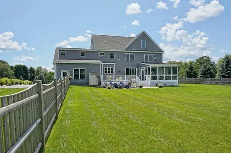 23 Maple Road North Hampton NH 03862