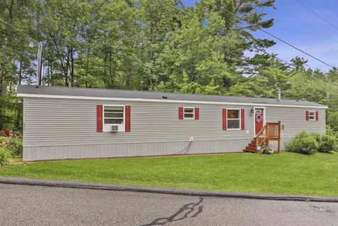 81 Bowman Road Alton NH 03809