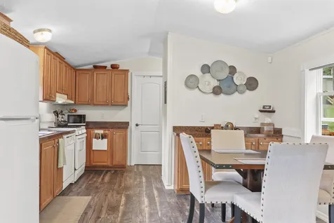 81 Bowman Road Alton NH 03809