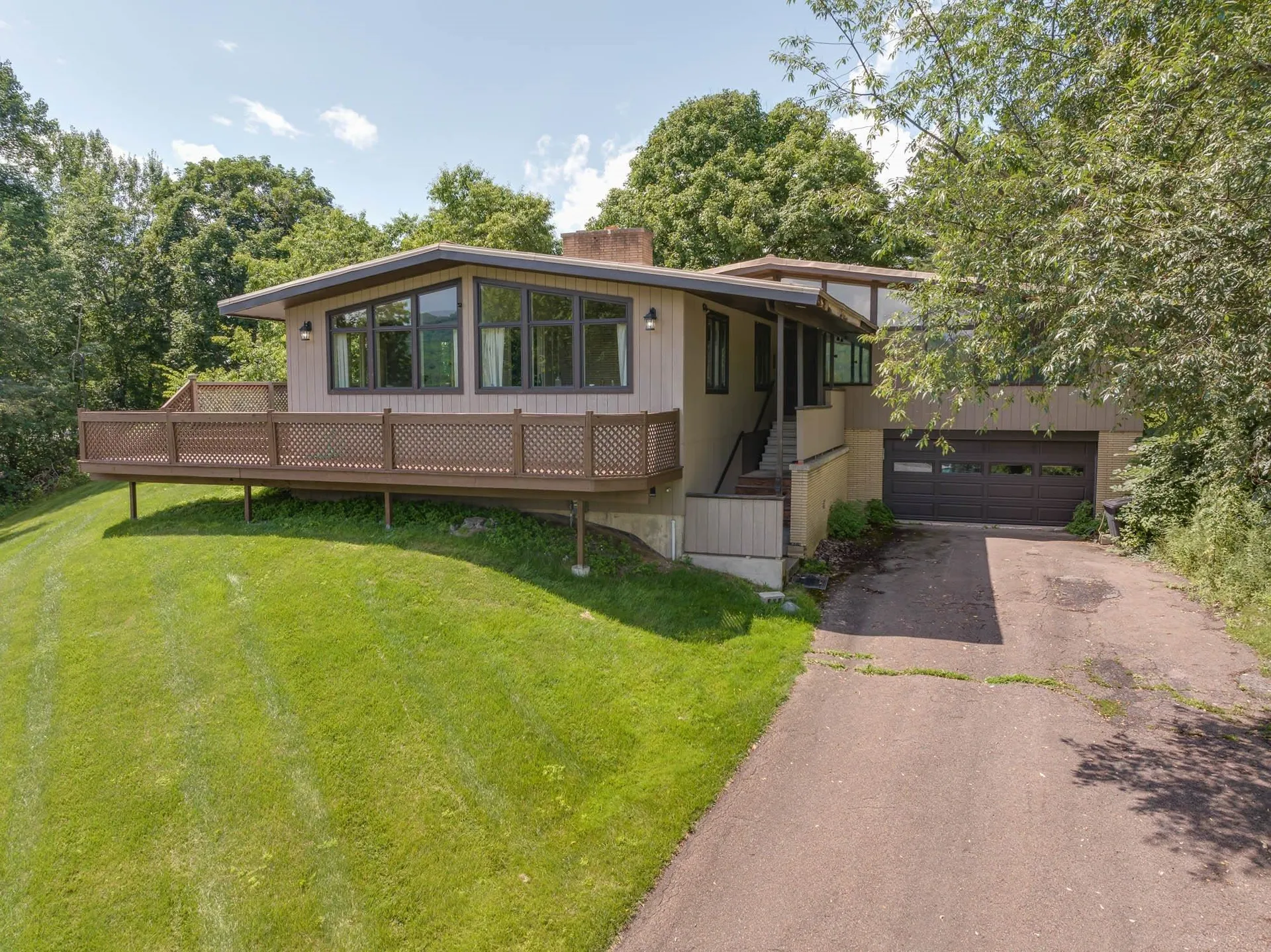 9 Ridge Road Jericho VT 05465-2078