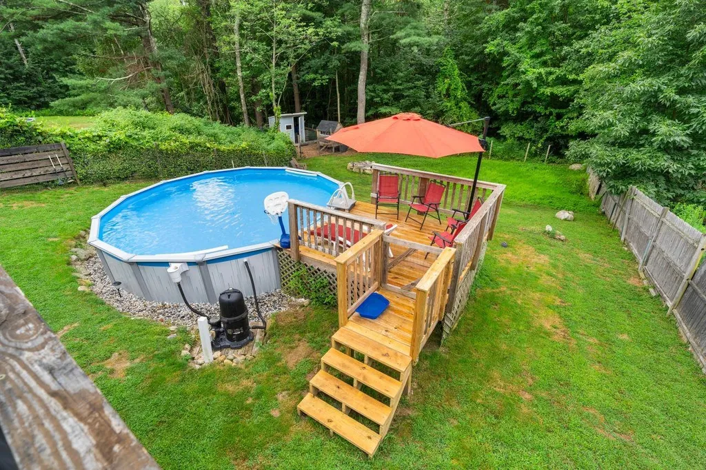62 Old Auburn Road Derry NH 03038