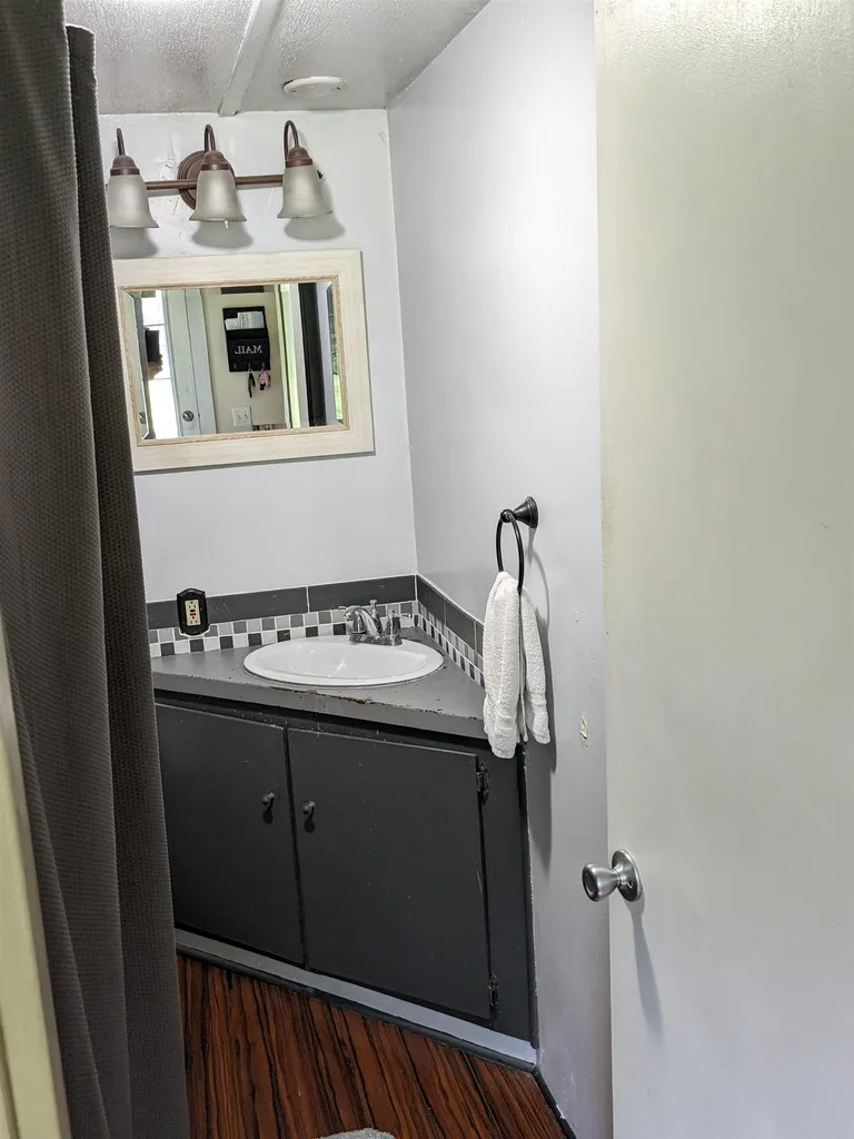1204 County Road Walpole NH 03608
