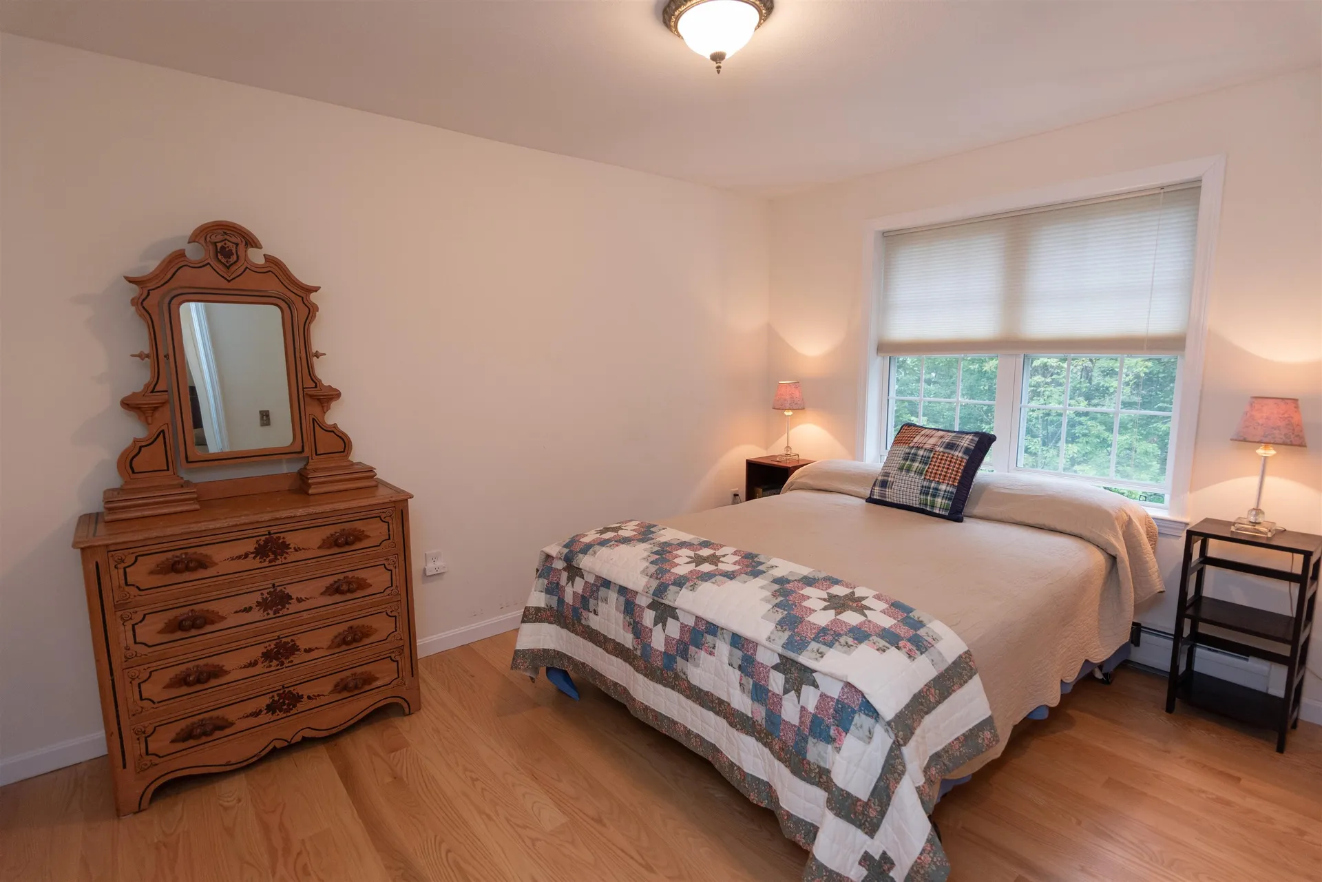 23 Castle Lane New London NH 03257