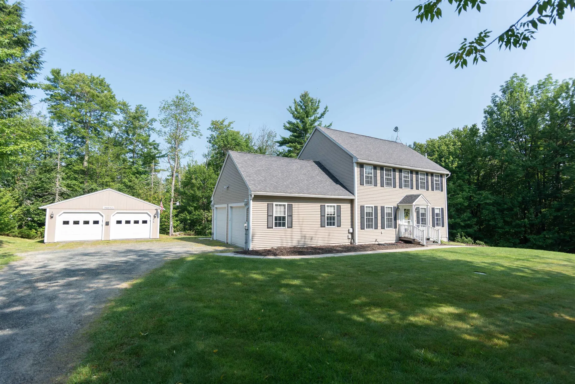23 Castle Lane New London NH 03257