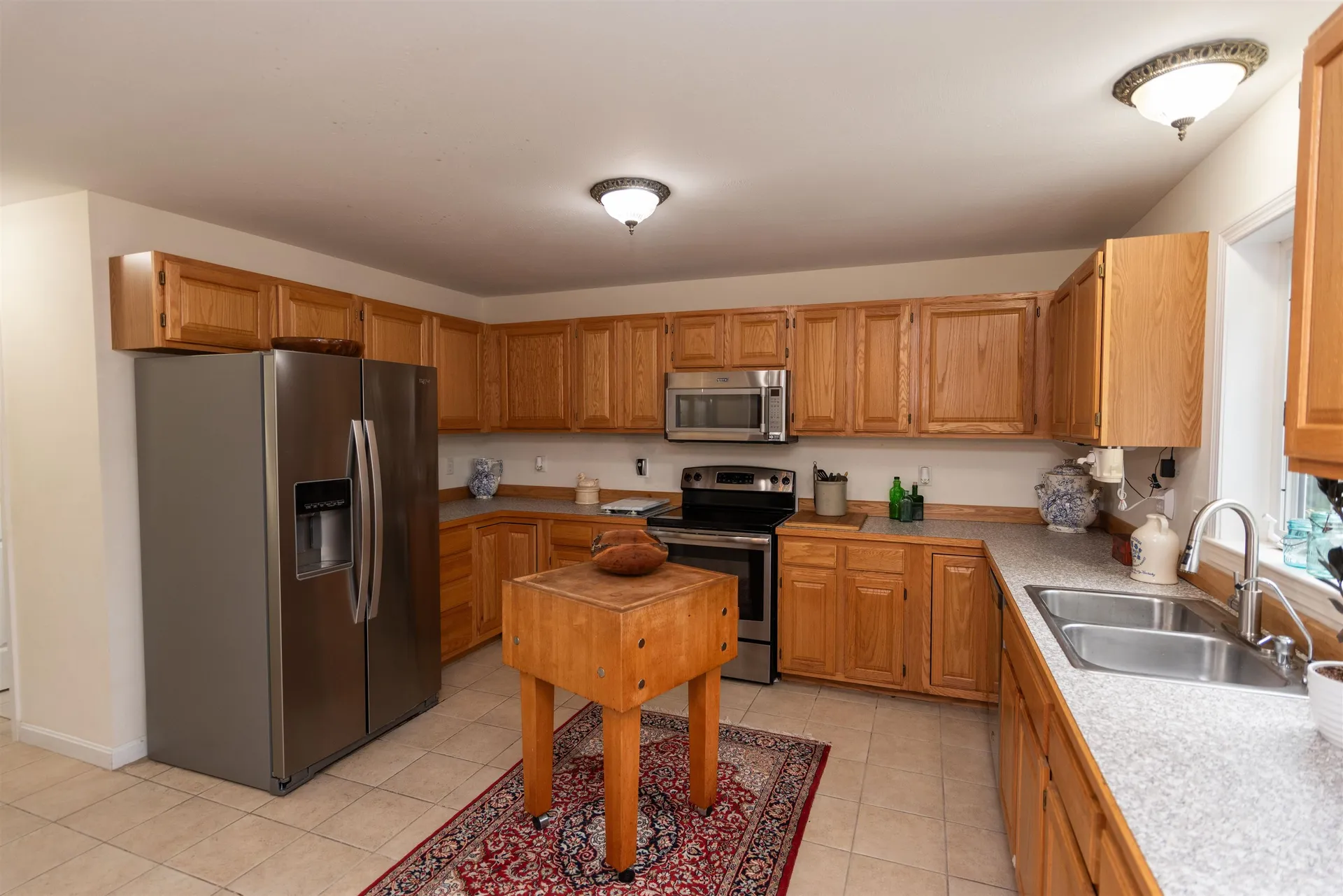 23 Castle Lane New London NH 03257