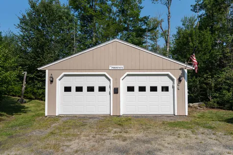 23 Castle Lane New London NH 03257