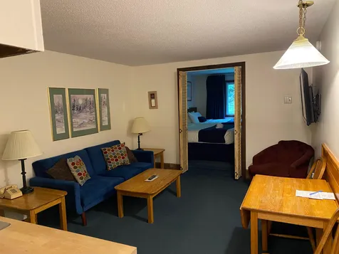 2955 White Mountain Highway Conway NH 03860