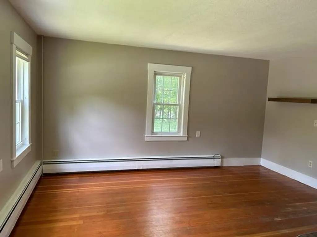 642 Pleasant Street New London NH 03257