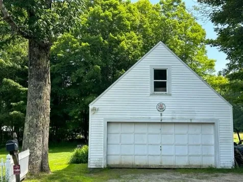 642 Pleasant Street New London NH 03257