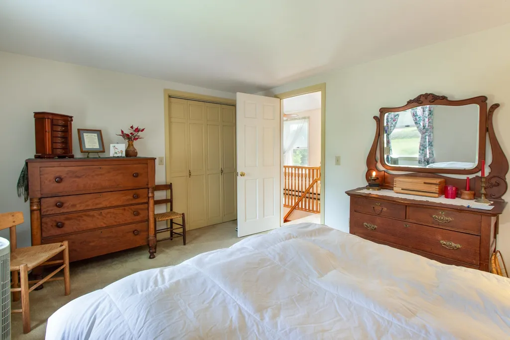 59 Pearl Street Grand Isle VT 05458