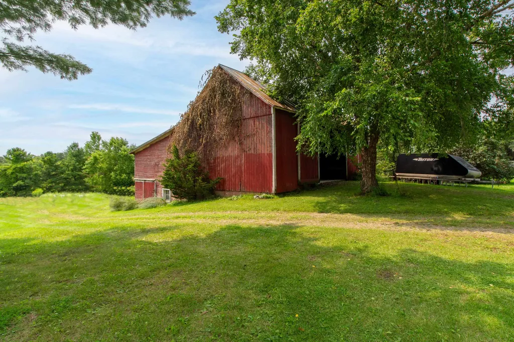 59 Pearl Street Grand Isle VT 05458