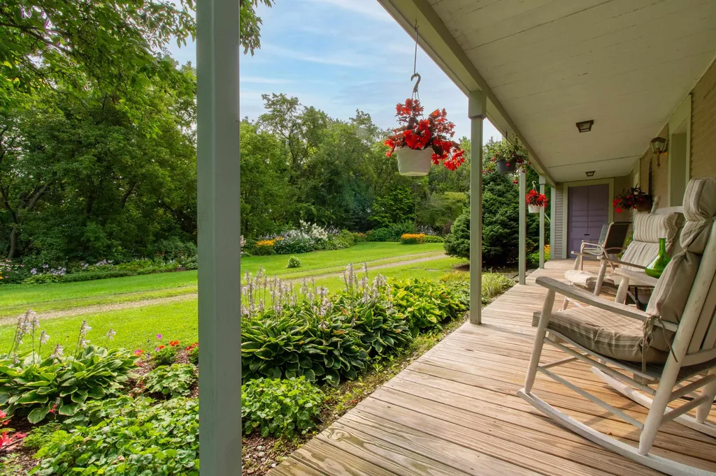 59 Pearl Street Grand Isle VT 05458