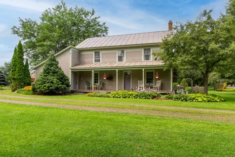 59 Pearl Street Grand Isle VT 05458