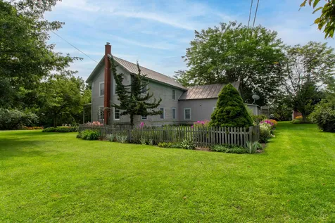 59 Pearl Street Grand Isle VT 05458