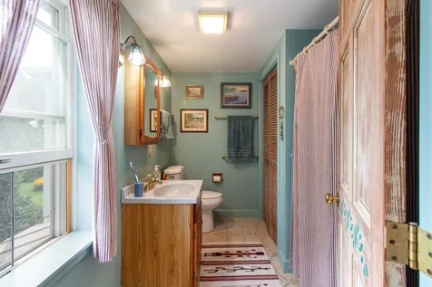 59 Pearl Street Grand Isle VT 05458